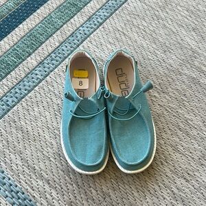 Hey dude. Never worn. No box.